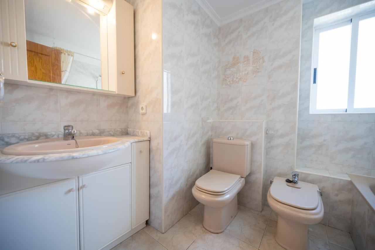 Beautiful 2 Bedroom In Parque Loix 3 Minutes Walk To The Beach Benidorm Esterno foto